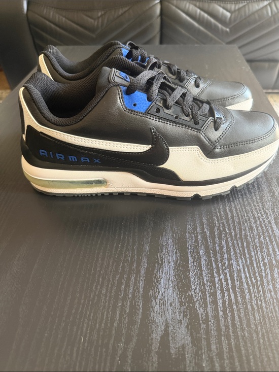 Nike Other - Nike Air Max Men’s Low-Top Sneakers — Black, White & Blue